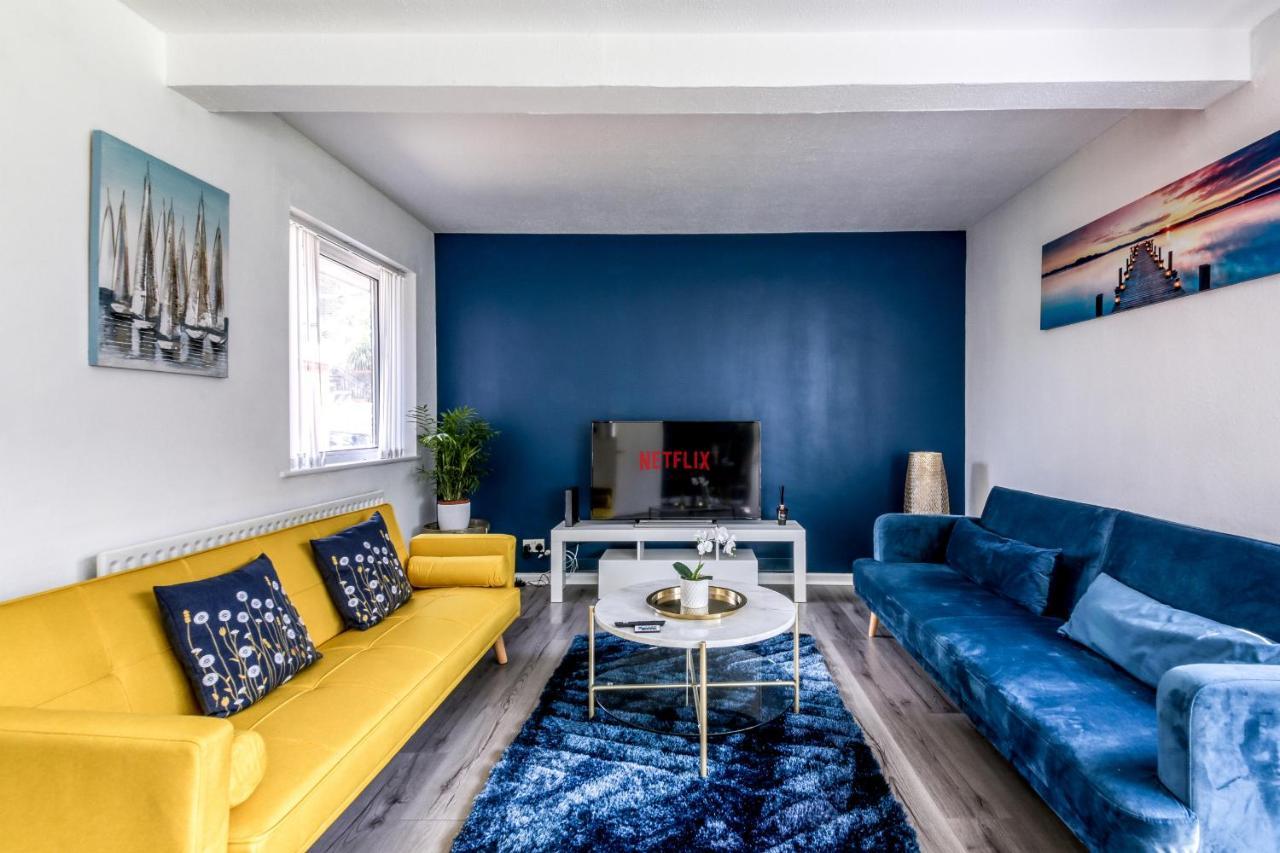 Contemporary 4 Bedroom Detached House With Parking And City Links Croydon Eksteriør bilde