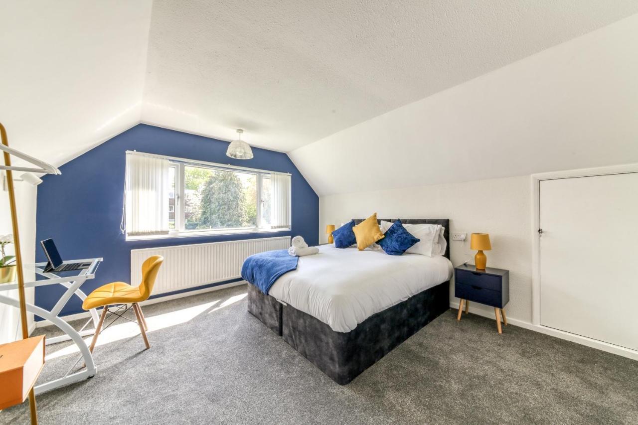 Contemporary 4 Bedroom Detached House With Parking And City Links Croydon Eksteriør bilde